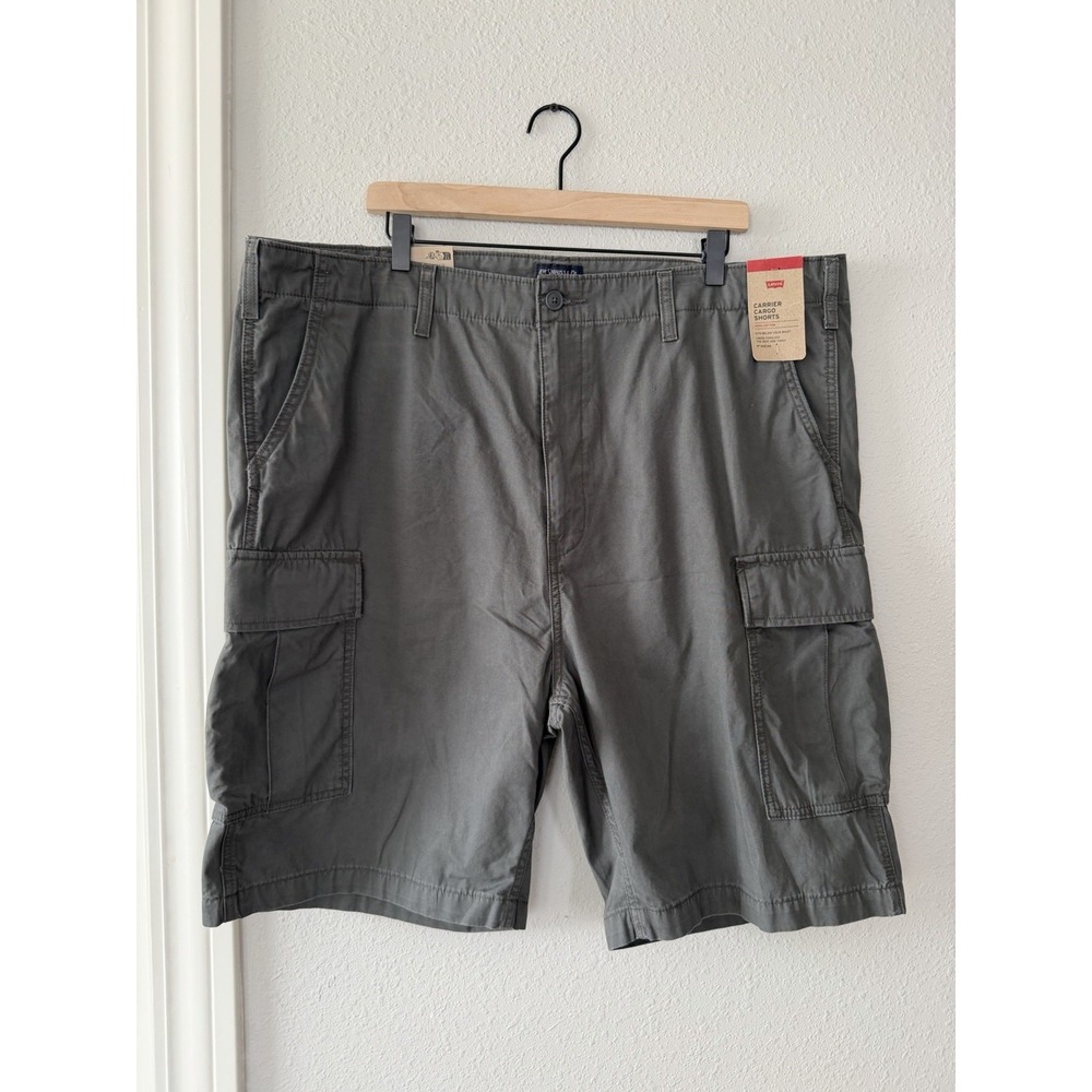 Levis Shorts Mens 42 Flat Front Carrier Cargo Gray Loose-Fit Red Tab Logo NWT
